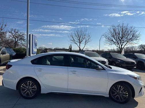 2024 Kia Forte GT-Line