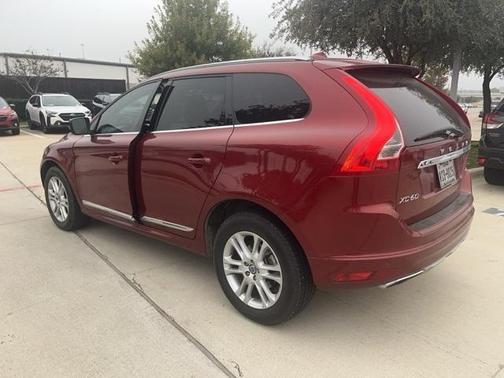 2016 Volvo XC60 T5 Drive-E Premier