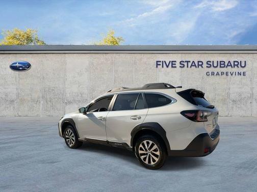 Crystal White Pearl 2025 Subaru Outback Premium