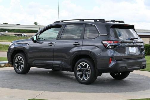 Magnetite Gray Metallic 2026 Subaru Forester Premium