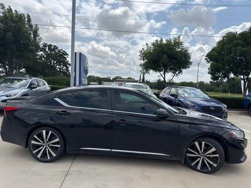2020 Nissan Altima 2.5 SR