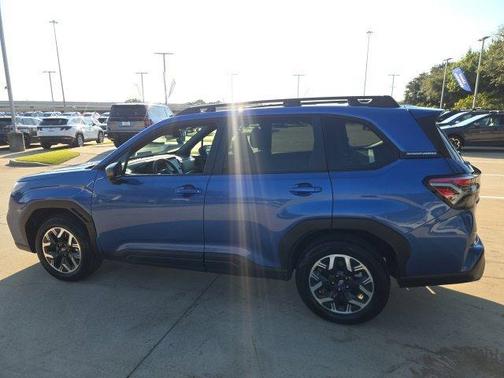 Blue Pearl 2026 Subaru Forester Premium