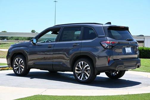 Magnetite Gray Metallic 2026 Subaru Forester Touring
