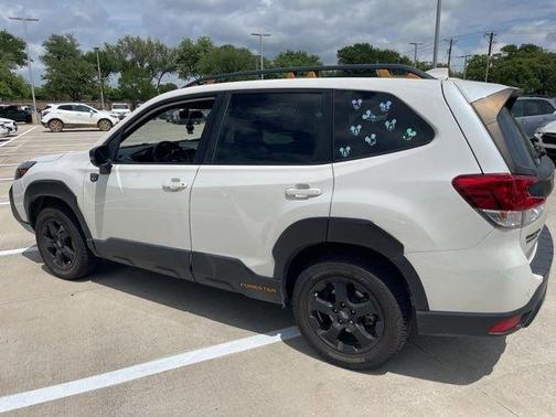 Crystal White Pearl 2023 Subaru Forester Wilderness
