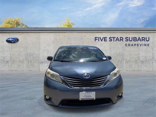 2014 Toyota Sienna XLE