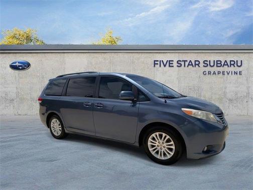 2014 Toyota Sienna XLE