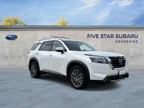 2025 Nissan Pathfinder SL