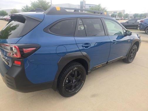 Geyser Blue 2025 Subaru Outback Wilderness