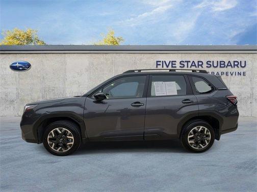 2025 Subaru Forester Base