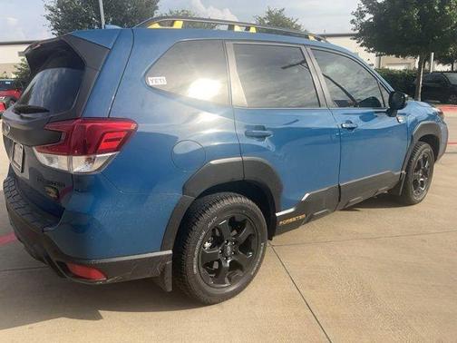 Geyser Blue 2022 Subaru Forester Wilderness