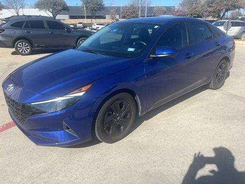 2021 Hyundai ELANTRA SEL