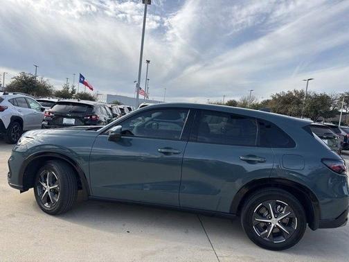 2025 Honda HR-V EX-L