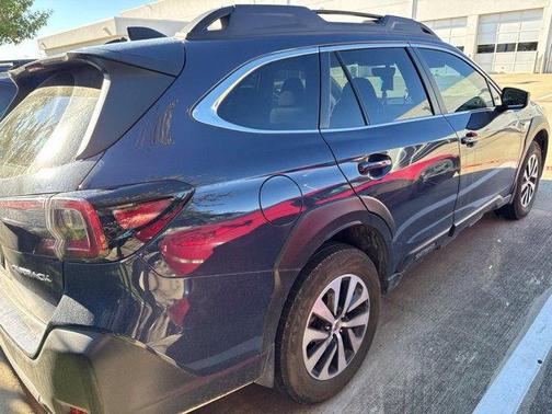 Cosmic Blue Pearl 2025 Subaru Outback Premium