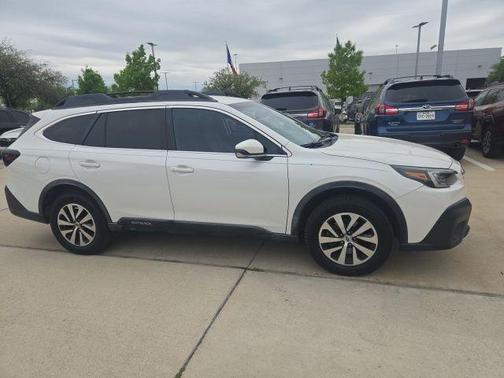 Crystal White Pearl 2020 Subaru Outback Premium