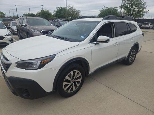 Crystal White Pearl 2020 Subaru Outback Premium