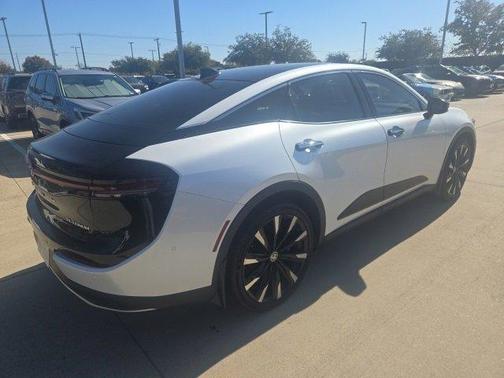 2023 Toyota Crown Platinum