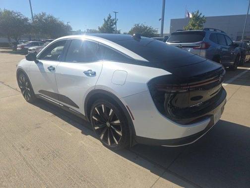 2023 Toyota Crown Platinum