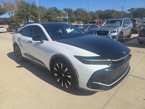 2023 Toyota Crown Platinum