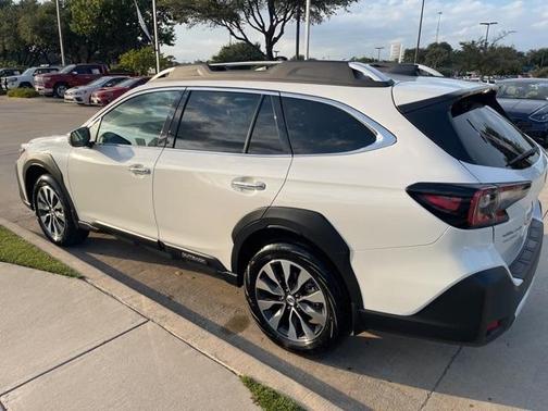 2025 Subaru Outback Touring XT
