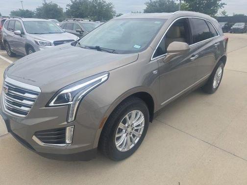 Bronze Dune Metallic 2019 Cadillac XT5 Base