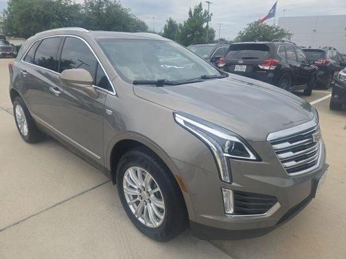 Bronze Dune Metallic 2019 Cadillac XT5 Base