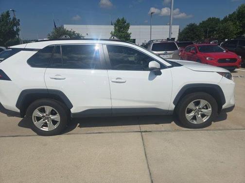 Super White 2020 Toyota RAV4 XLE