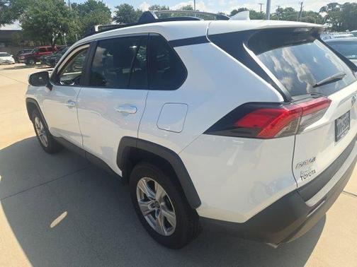 Super White 2020 Toyota RAV4 XLE