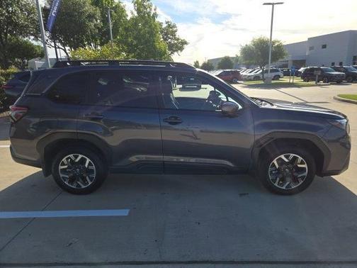 Magnetite Gray Metallic 2026 Subaru Forester Premium
