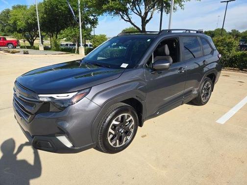 Magnetite Gray Metallic 2026 Subaru Forester Premium