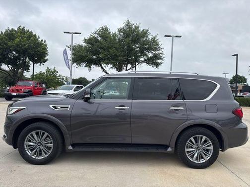 Anthracite Gray 2024 INFINITI QX80 Luxe