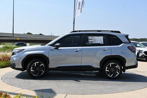 2025 Subaru Forester Hybrid Premium