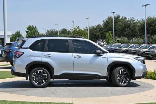 2025 Subaru Forester Hybrid Premium
