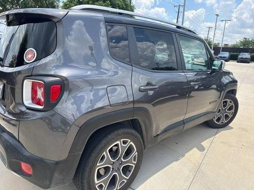 Granite Crystal Clearcoat Metallic 2017 Jeep Renegade Limited