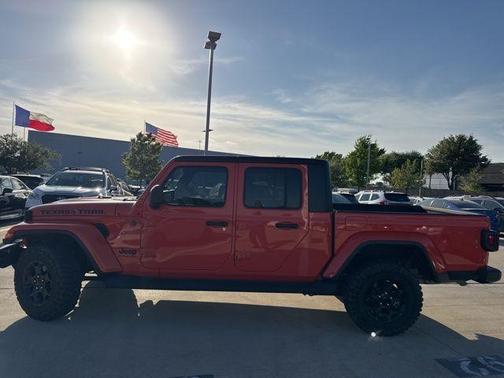 Metallic 2023 Jeep Gladiator Texas Trail
