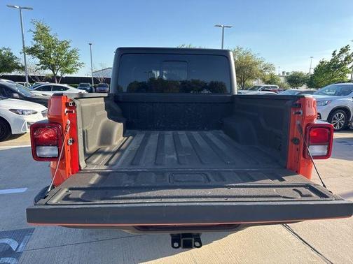 Metallic 2023 Jeep Gladiator Texas Trail