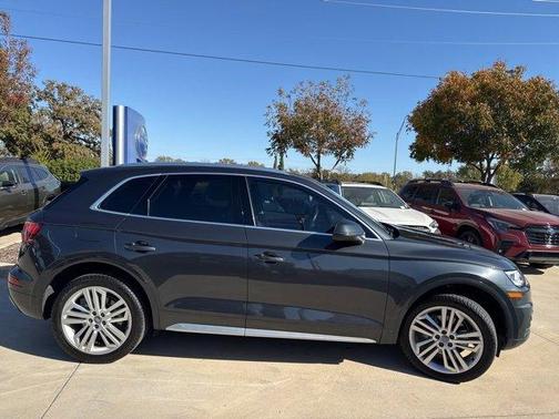 2018 Audi Q5 2.0T Premium Plus