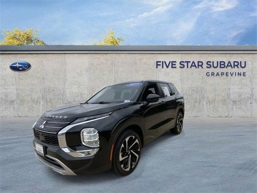 2023 Mitsubishi Outlander SE