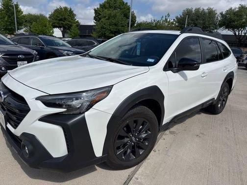 Crystal White Pearl 2024 Subaru Outback Onyx Edition XT