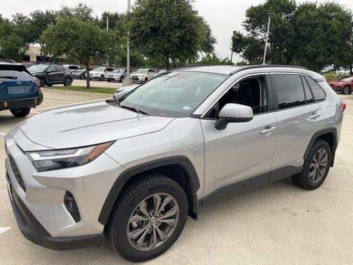 2023 Toyota RAV4 Hybrid XLE Premium
