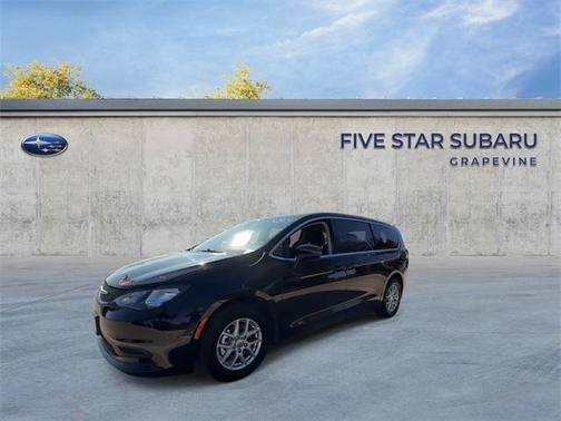 2024 Chrysler Voyager LX