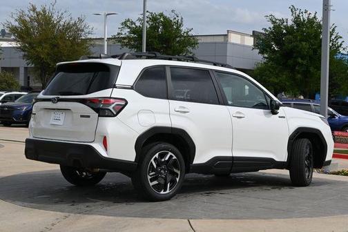 Crystal White 2026 Subaru Forester Premium