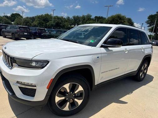 Bright White Clearcoat 2022 Jeep Grand Cherokee 4xe Base