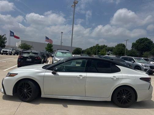White 2023 Toyota Camry XSE V6