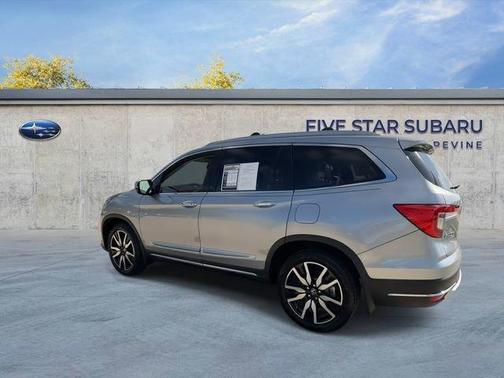 Lunar Silver Metallic 2019 Honda Pilot Elite
