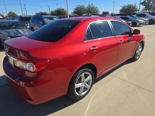 2013 Toyota Corolla LE