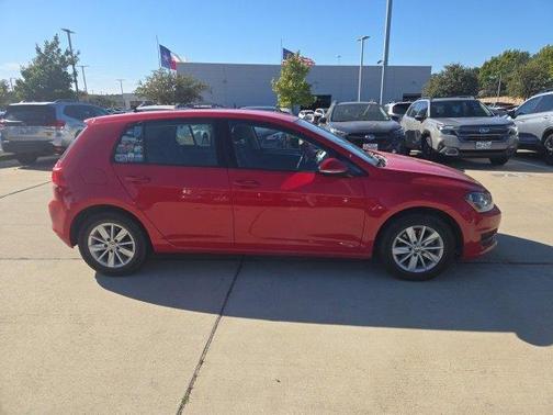 2016 Volkswagen Golf TSI S 4-Door