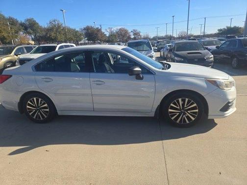 2018 Subaru Legacy 2.5i