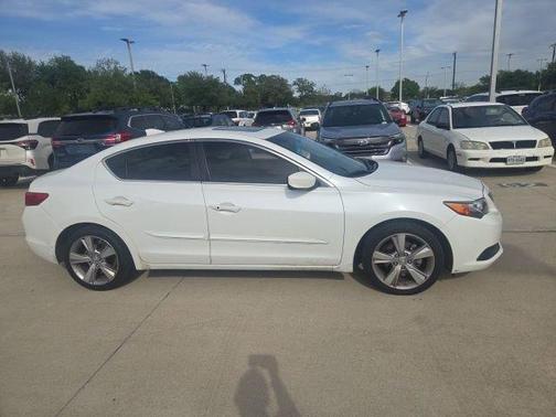 White 2014 Acura ILX 2.0L Technology