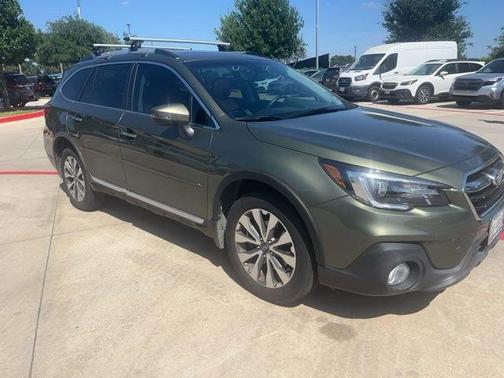 Wilderness Green Metallic 2018 Subaru Outback 3.6R Touring