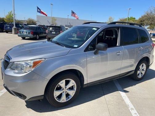 2015 Subaru Forester 2.5i